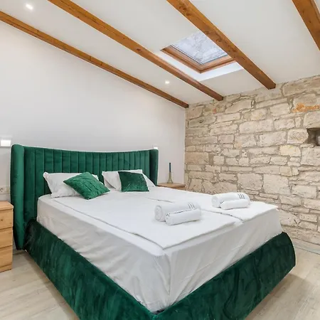 Augusto - Sea View Apartment Pula