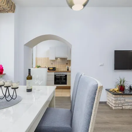 Augusto - Sea View Apartament