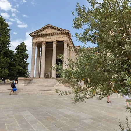 Augusto - Sea View Apartmán